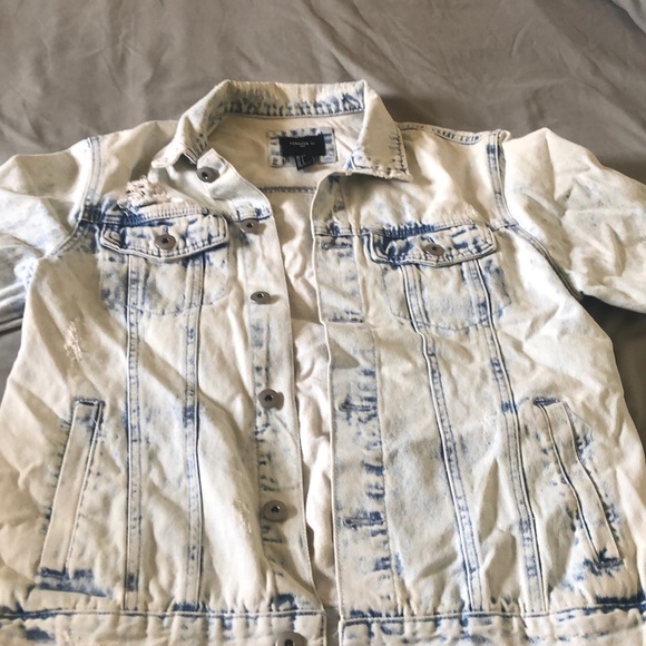 Forever 21 Jean jacket - Picture 2 of 4